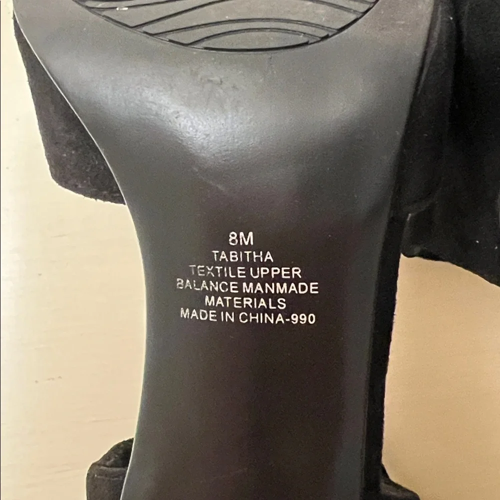 Suede Zip Up Heels - Picture 5 of 8